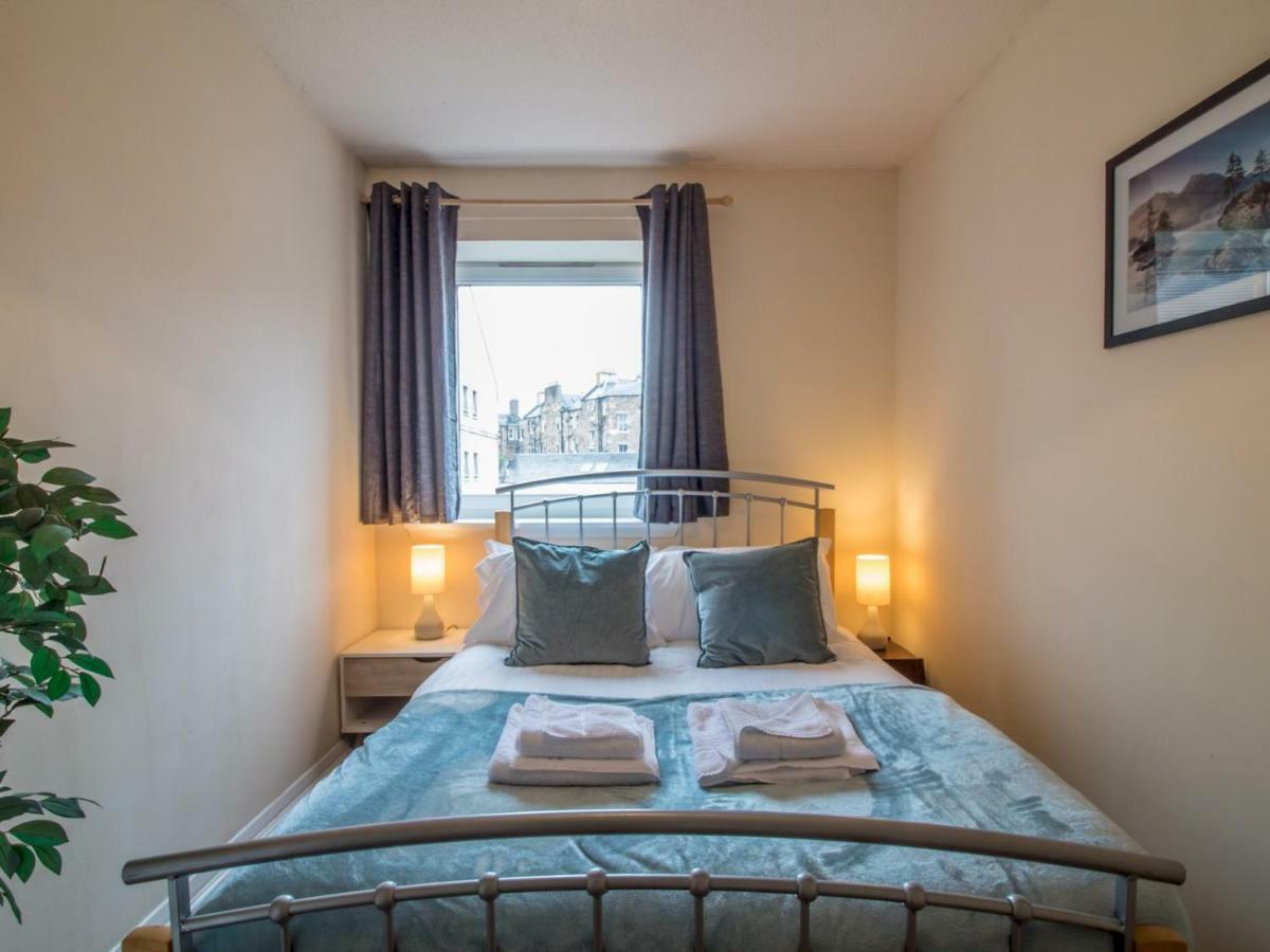 Bright & Tranquil Near Centre With Free Parking! Appartement