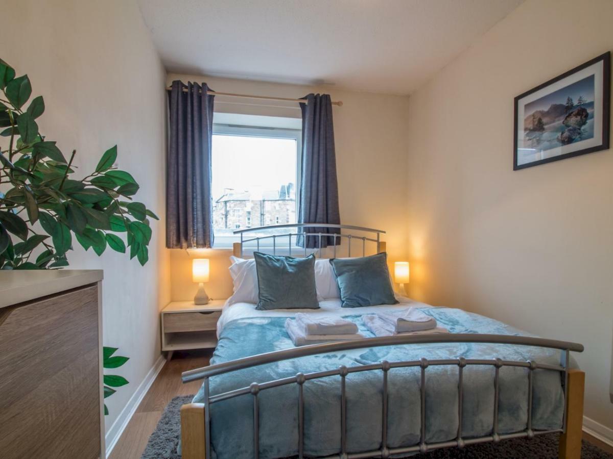 Bright & Tranquil Near Centre With Free Parking! * EDI