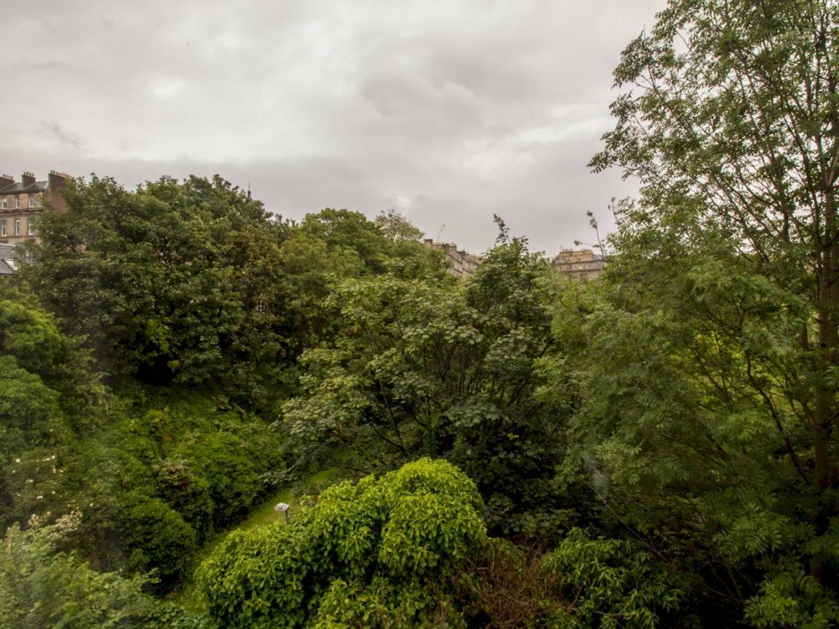 Bright & Tranquil Near Centre With Free Parking! * EDI